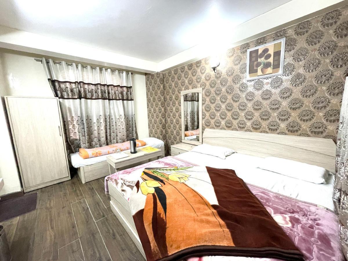 Hotel Prince ! Nainital Mall Road-Prime-Location In-Front-Of-Naini-Lake Hygiene-And-Spacious-Room Exterior photo